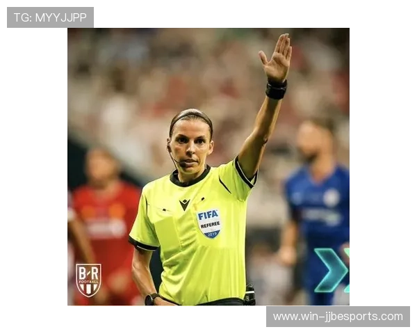 阿尔迪足球球星的日常训练与比赛背后：从清晨到赛场的奋斗与坚持